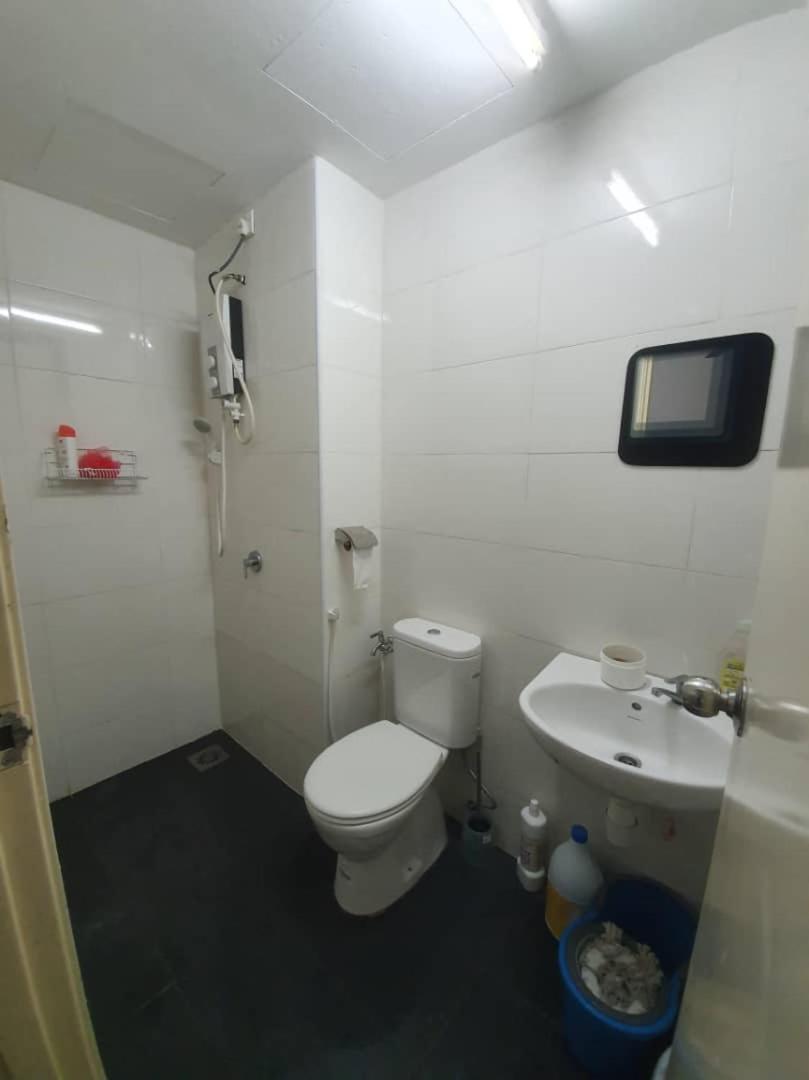Vista Alam Serviced Apartment Near Idcc Sacc Pkns Uitm Msu Avisena Shah Alam Esterno foto