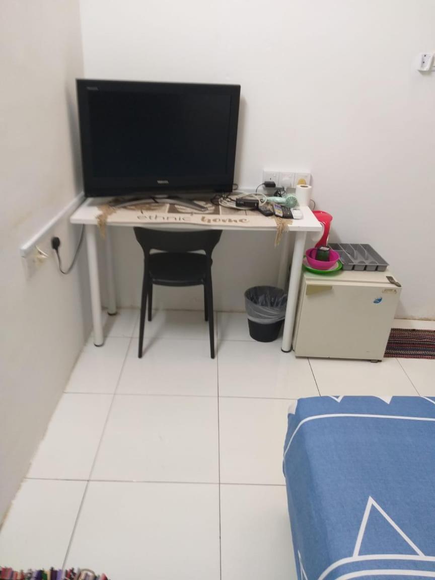 Vista Alam Serviced Apartment Near Idcc Sacc Pkns Uitm Msu Avisena Shah Alam Esterno foto