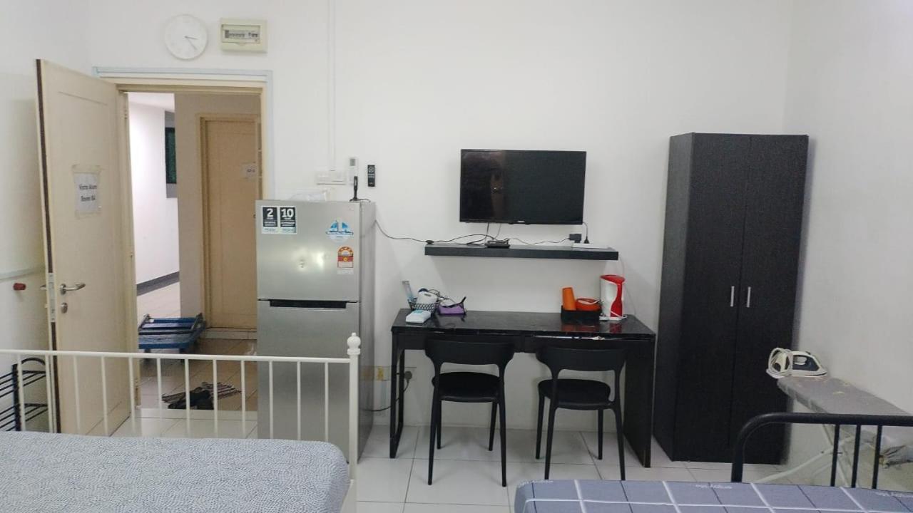 Vista Alam Serviced Apartment Near Idcc Sacc Pkns Uitm Msu Avisena Shah Alam Esterno foto