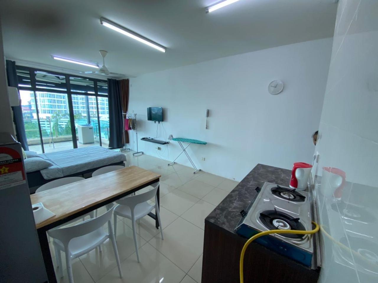 Vista Alam Serviced Apartment Near Idcc Sacc Pkns Uitm Msu Avisena Shah Alam Esterno foto