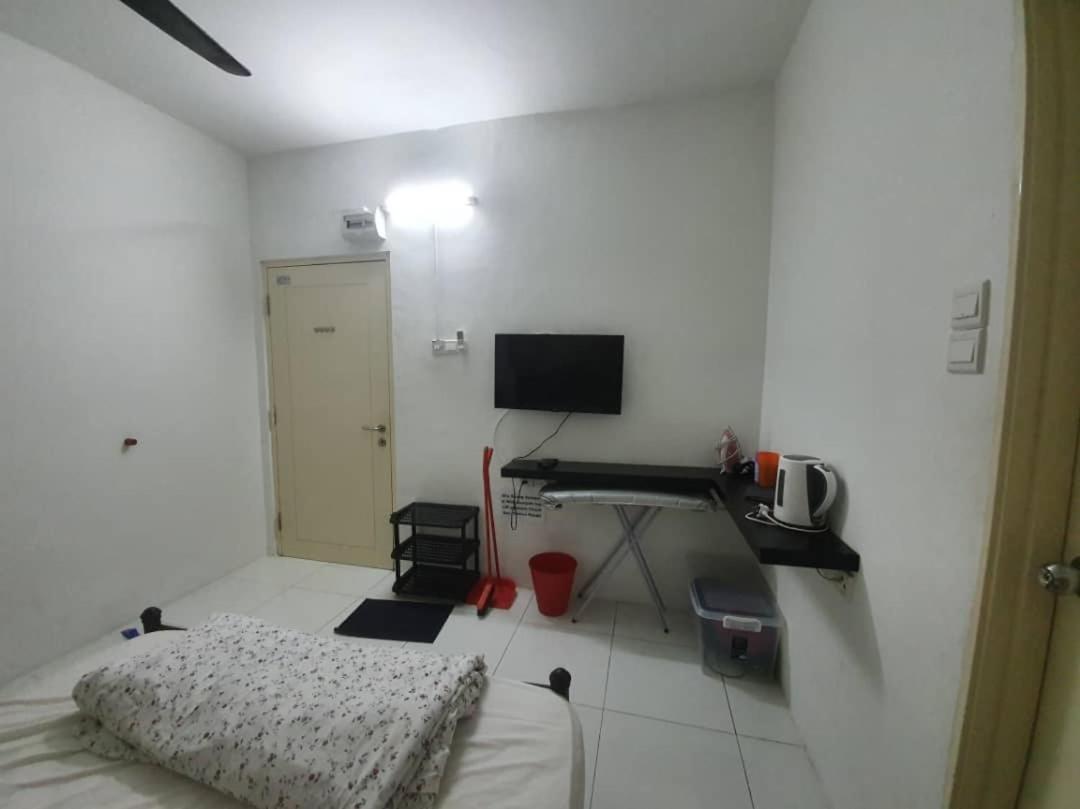 Vista Alam Serviced Apartment Near Idcc Sacc Pkns Uitm Msu Avisena Shah Alam Esterno foto